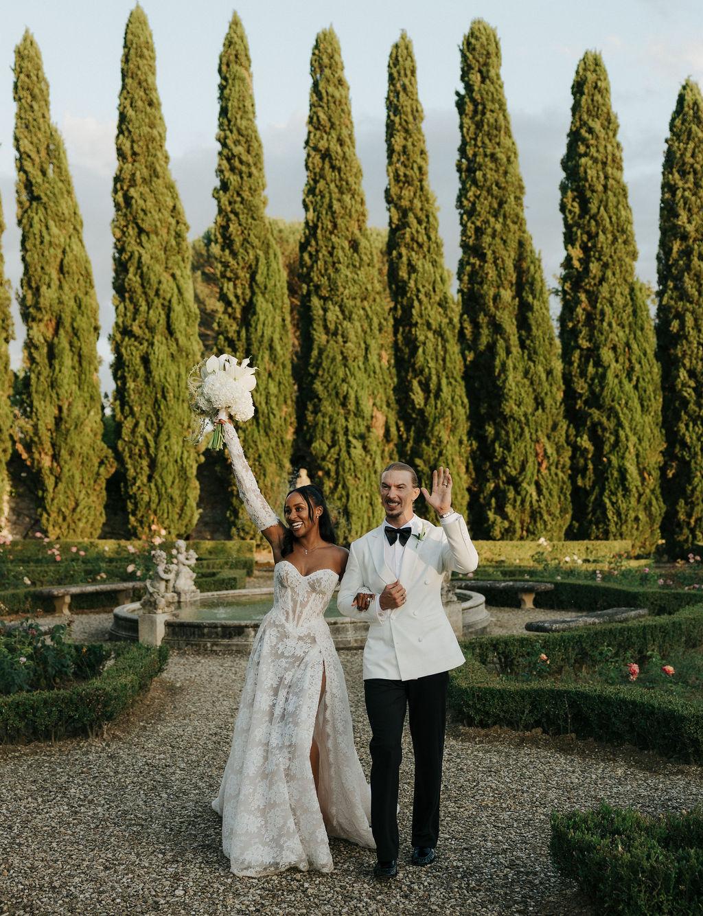 A Modern Summer Wedding at Villa Nemora for Content Creators James and Caleigha 58