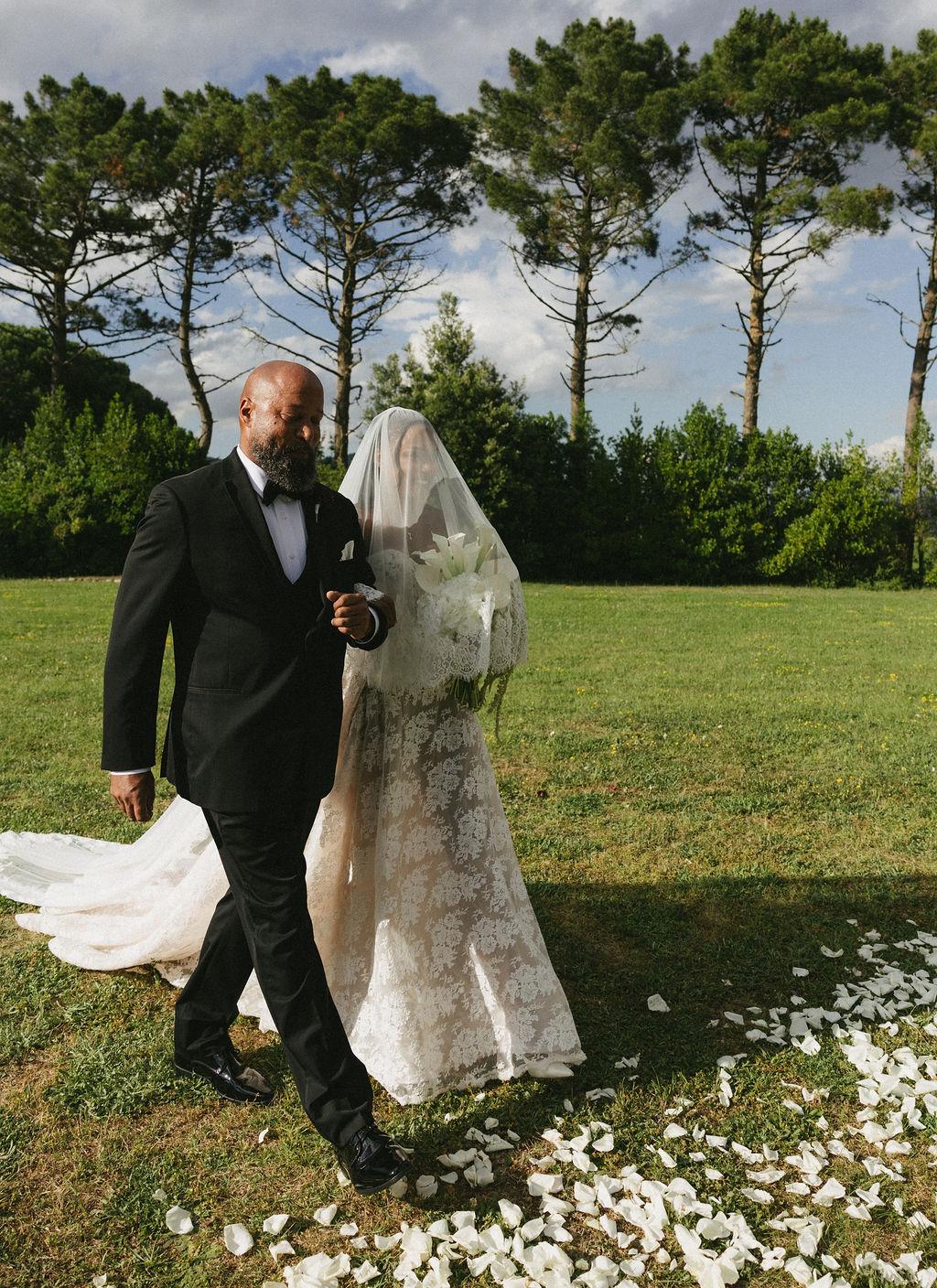 A Modern Summer Wedding at Villa Nemora for Content Creators James and Caleigha 70