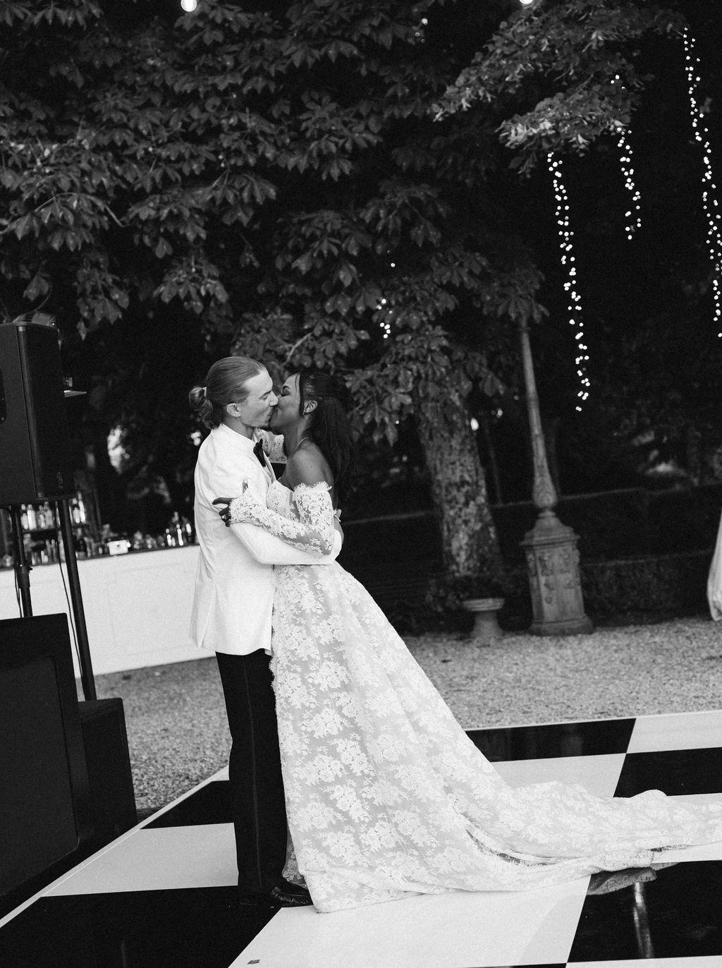 A Modern Summer Wedding at Villa Nemora for Content Creators James and Caleigha photo 2