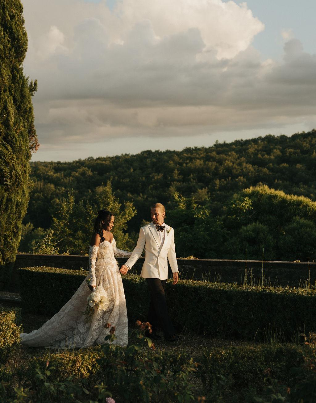 A Modern Summer Wedding at Villa Nemora for Content Creators James and Caleigha photo 4