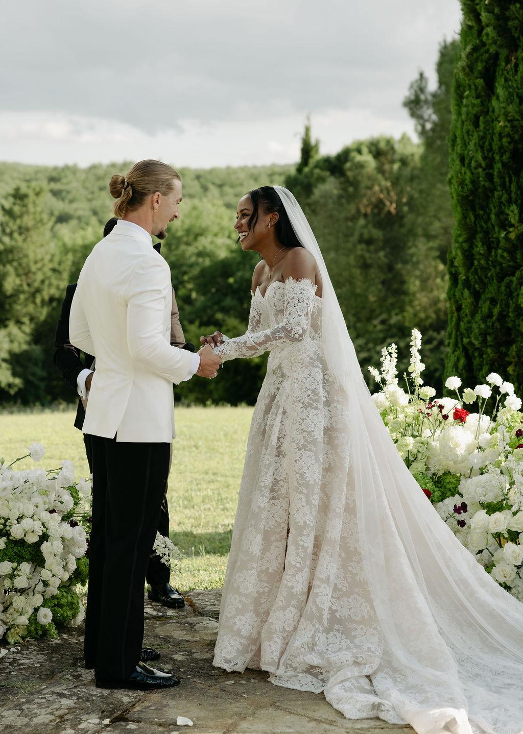A Modern Summer Wedding at Villa Nemora for Content Creators James and Caleigha 18