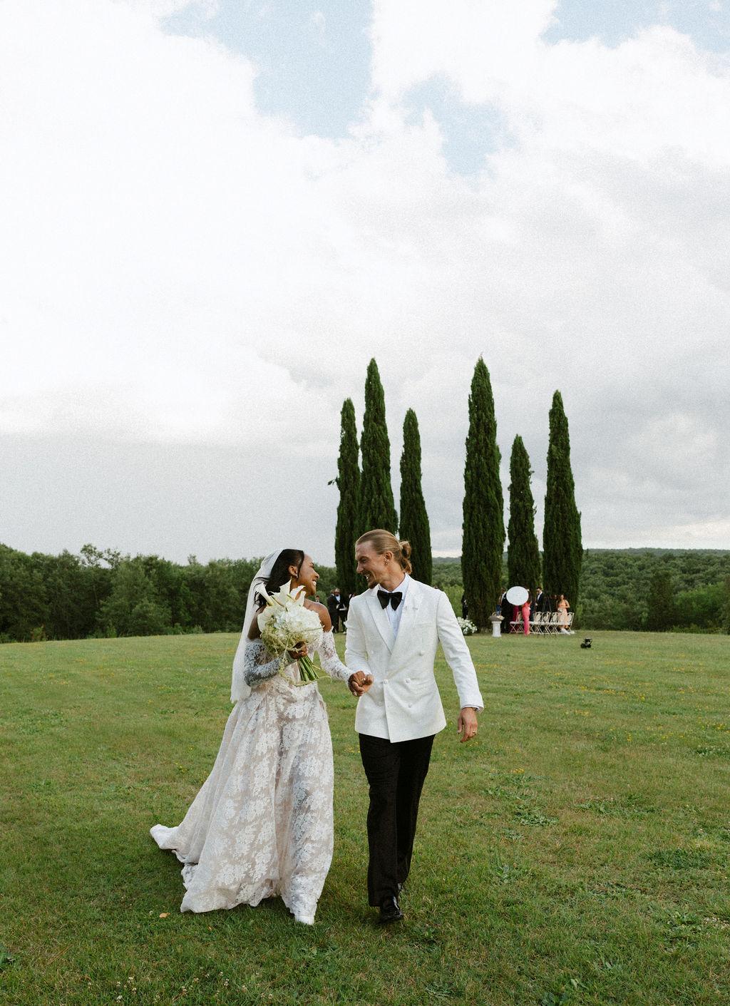 A Modern Summer Wedding at Villa Nemora for Content Creators James and Caleigha 22