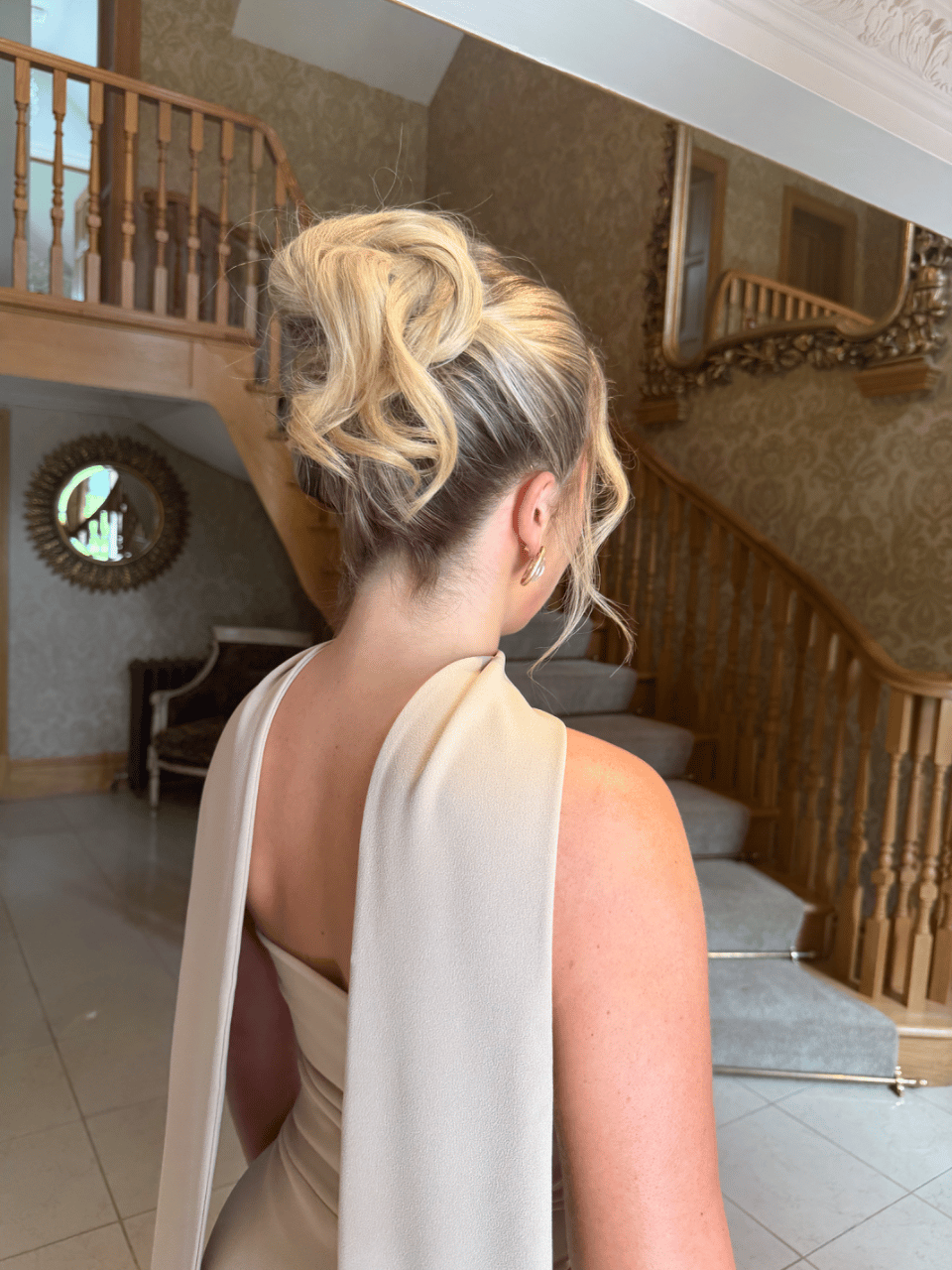 Bridal Hair by Lucy Ansboro portfolio 4