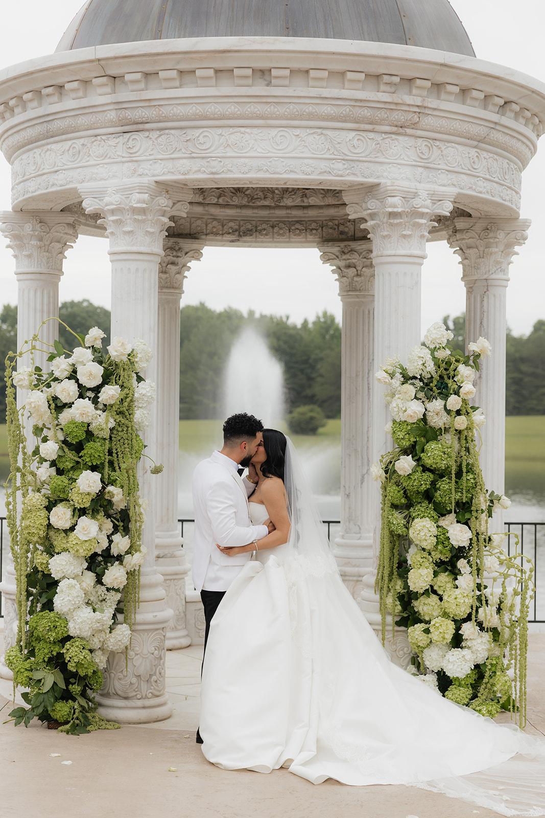A Georgia Garden Wedding Rooted in Love & Latin Heritage 71