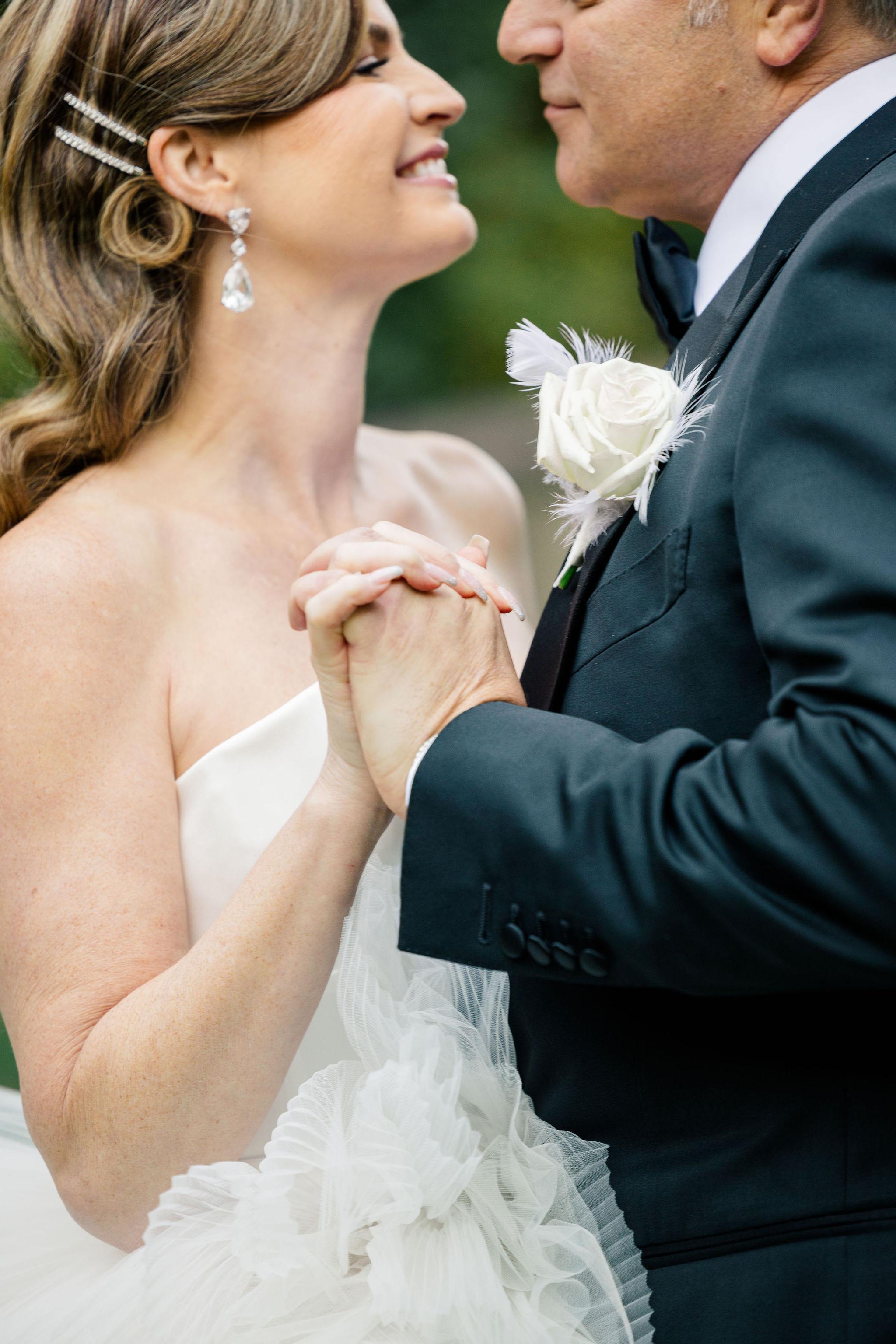 A Whimsical Fall Wedding at the Swan House photo 5
