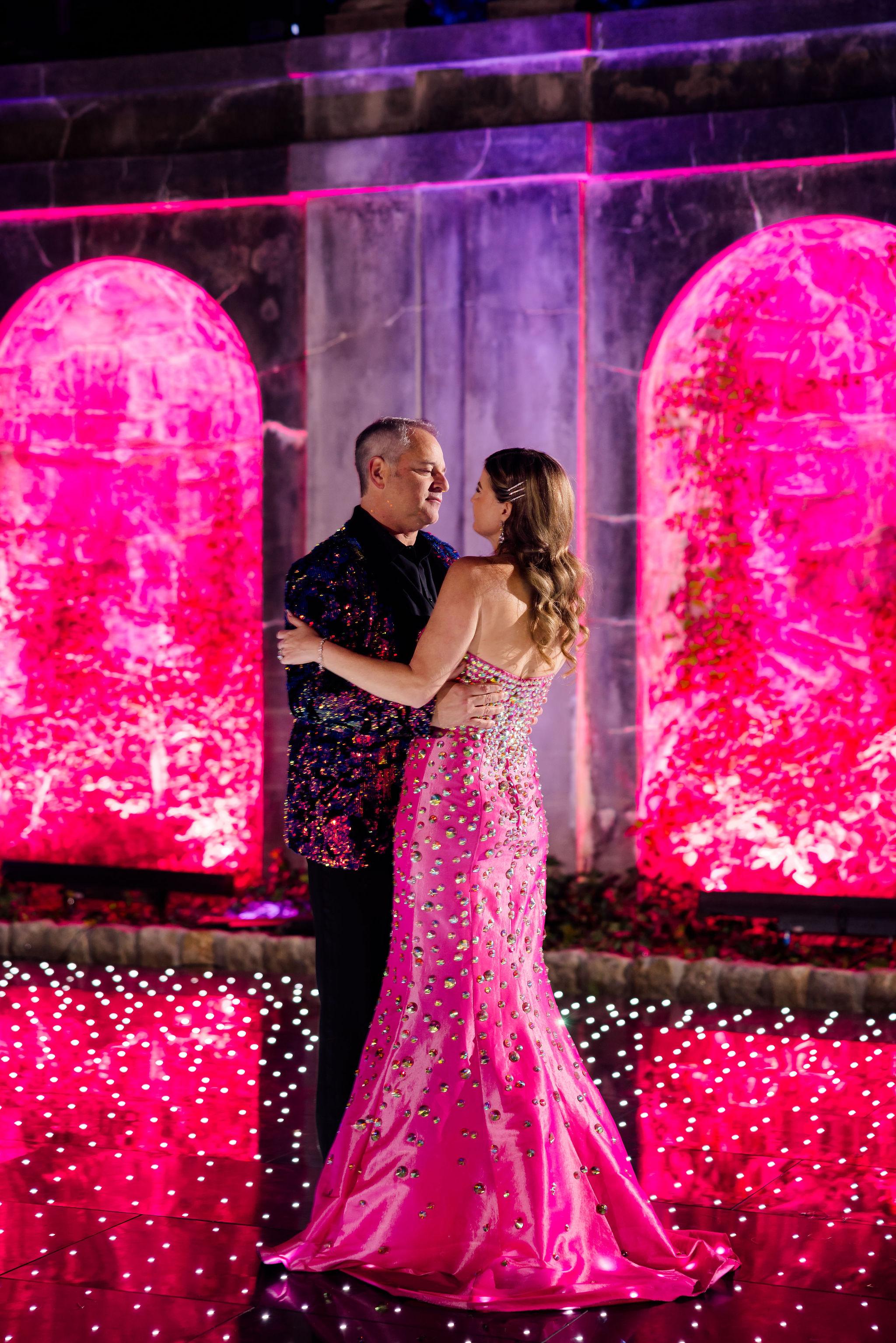 A Whimsical Fall Wedding at the Swan House 31