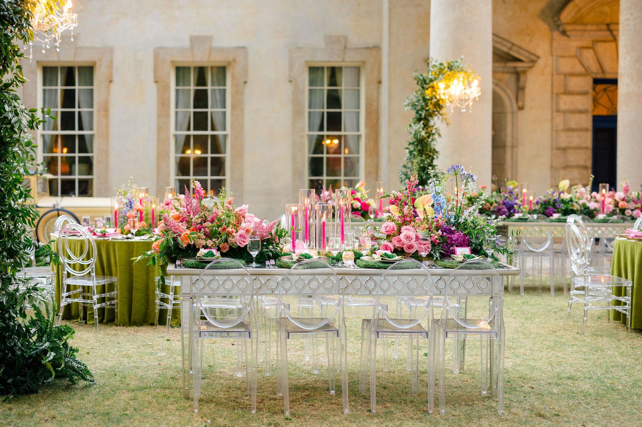 A Whimsical Fall Wedding at the Swan House 12