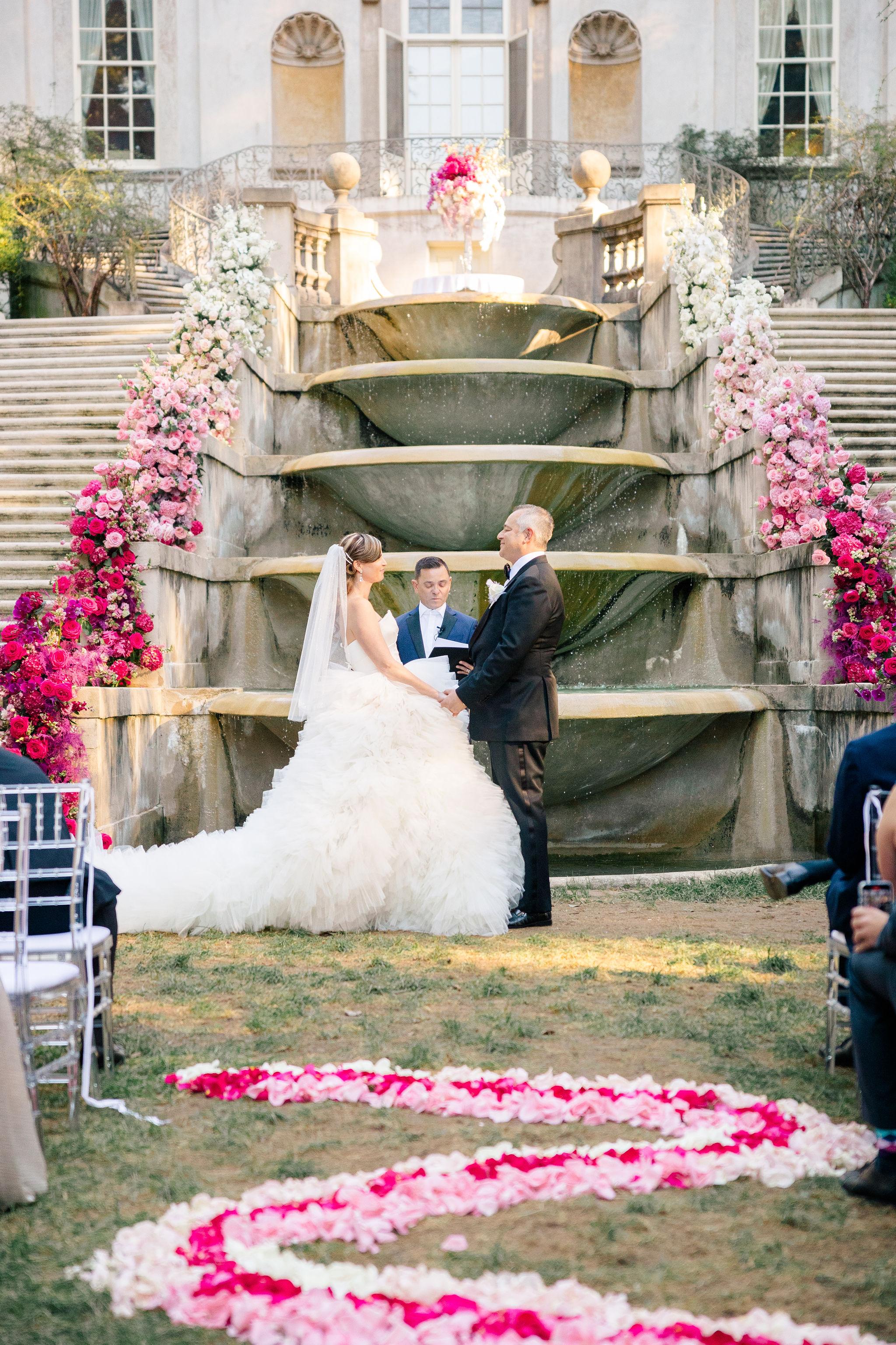 A Whimsical Fall Wedding at the Swan House 43