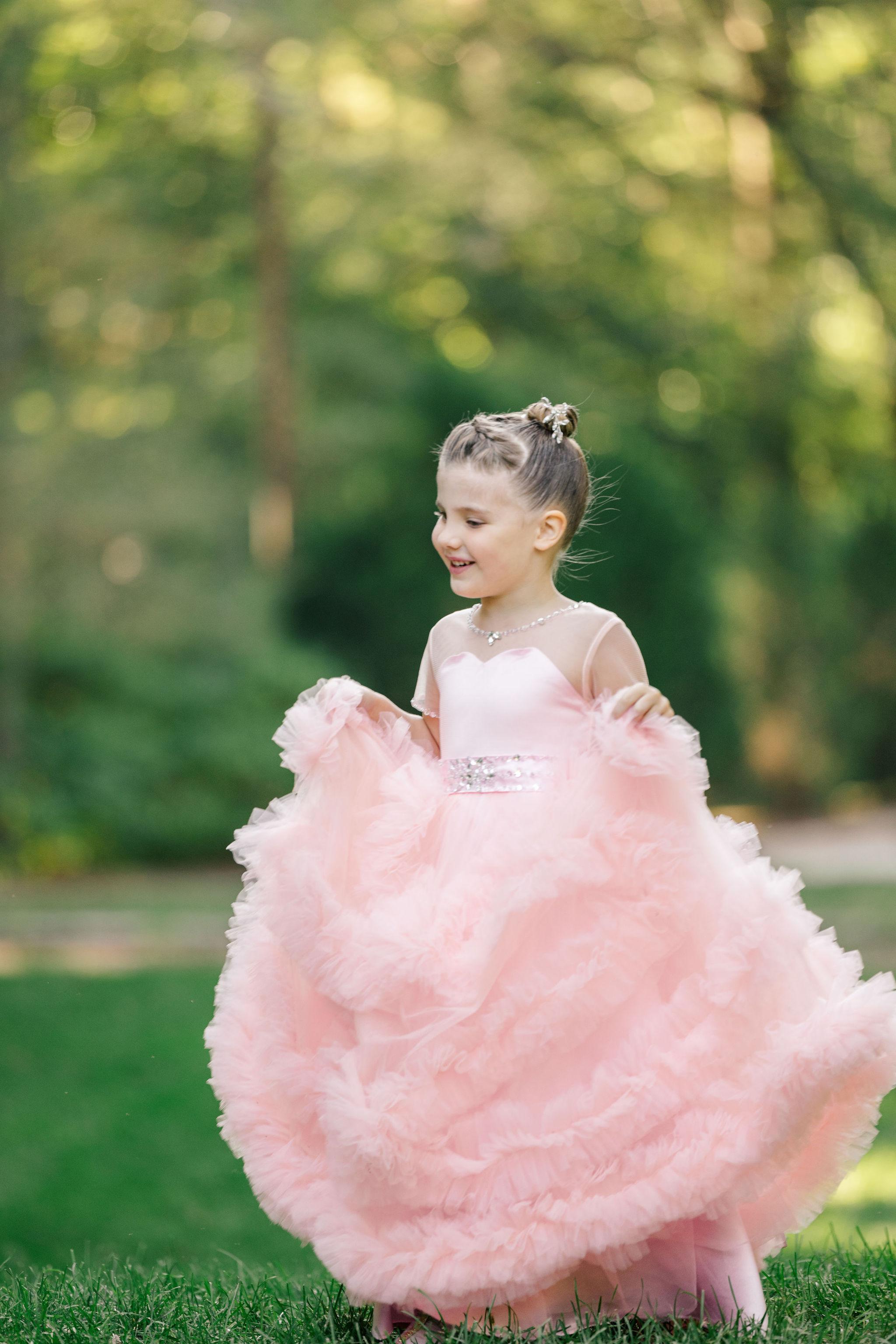 A Whimsical Fall Wedding at the Swan House photo 4