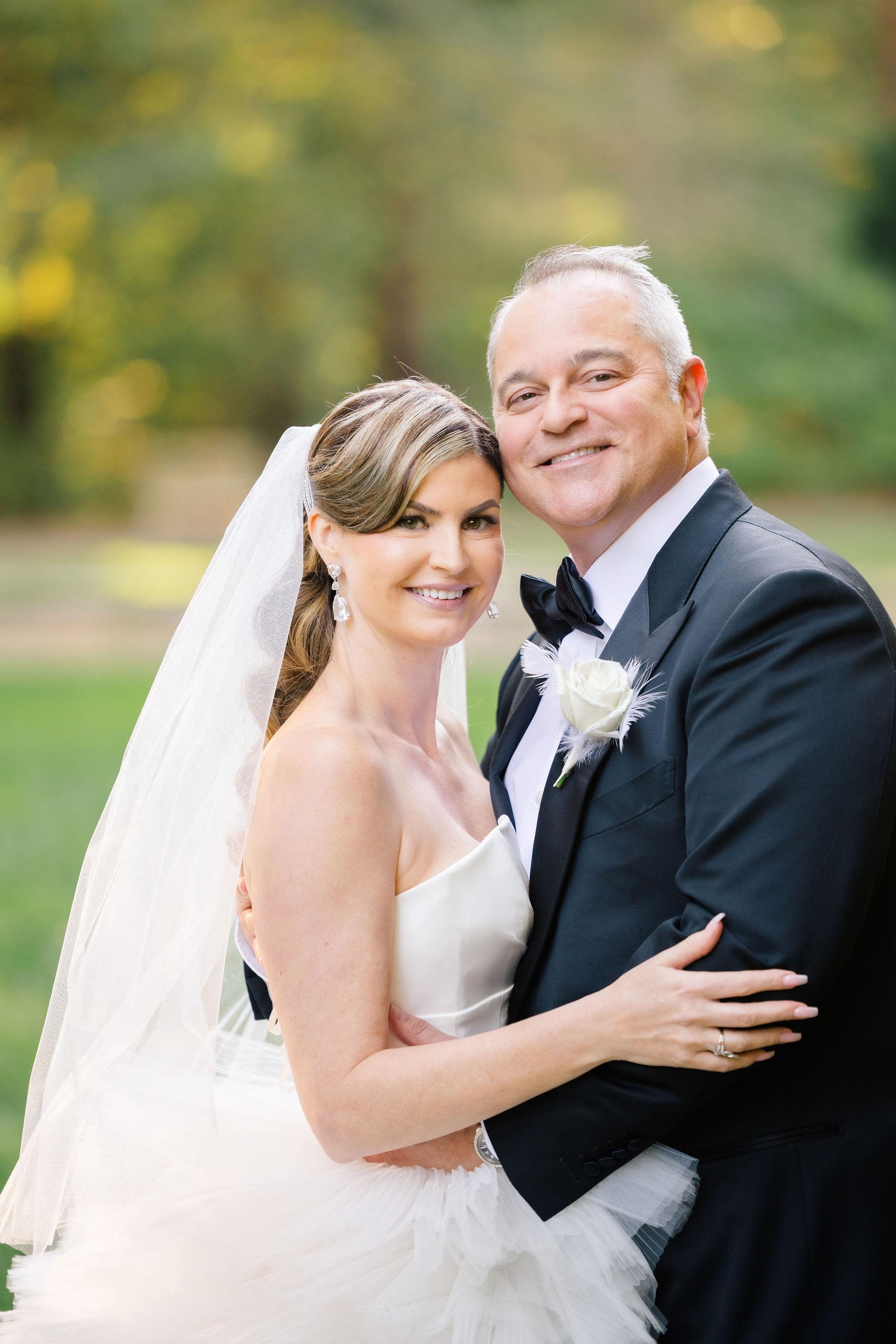 A Whimsical Fall Wedding at the Swan House 8