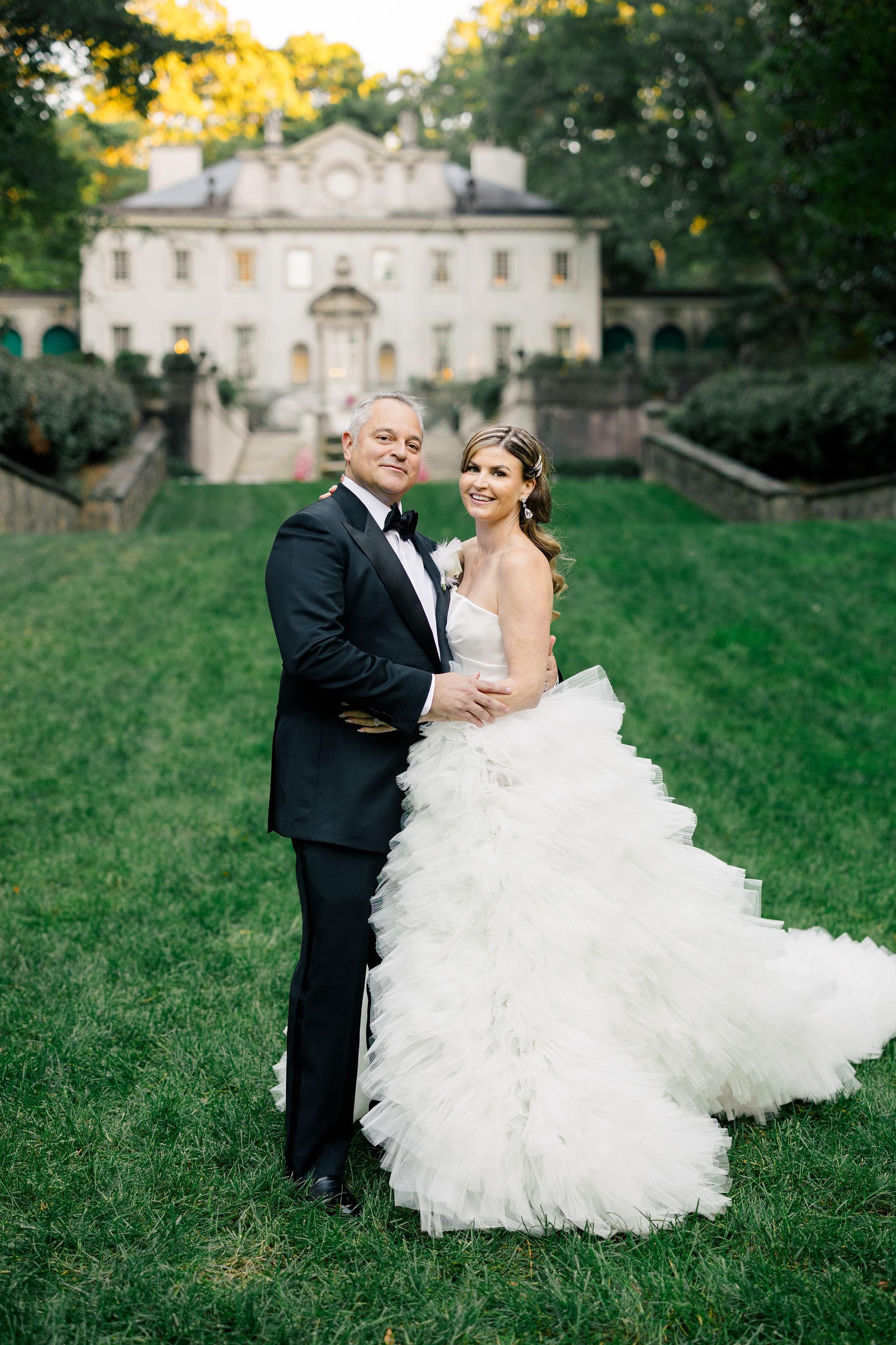 A Whimsical Fall Wedding at the Swan House 27
