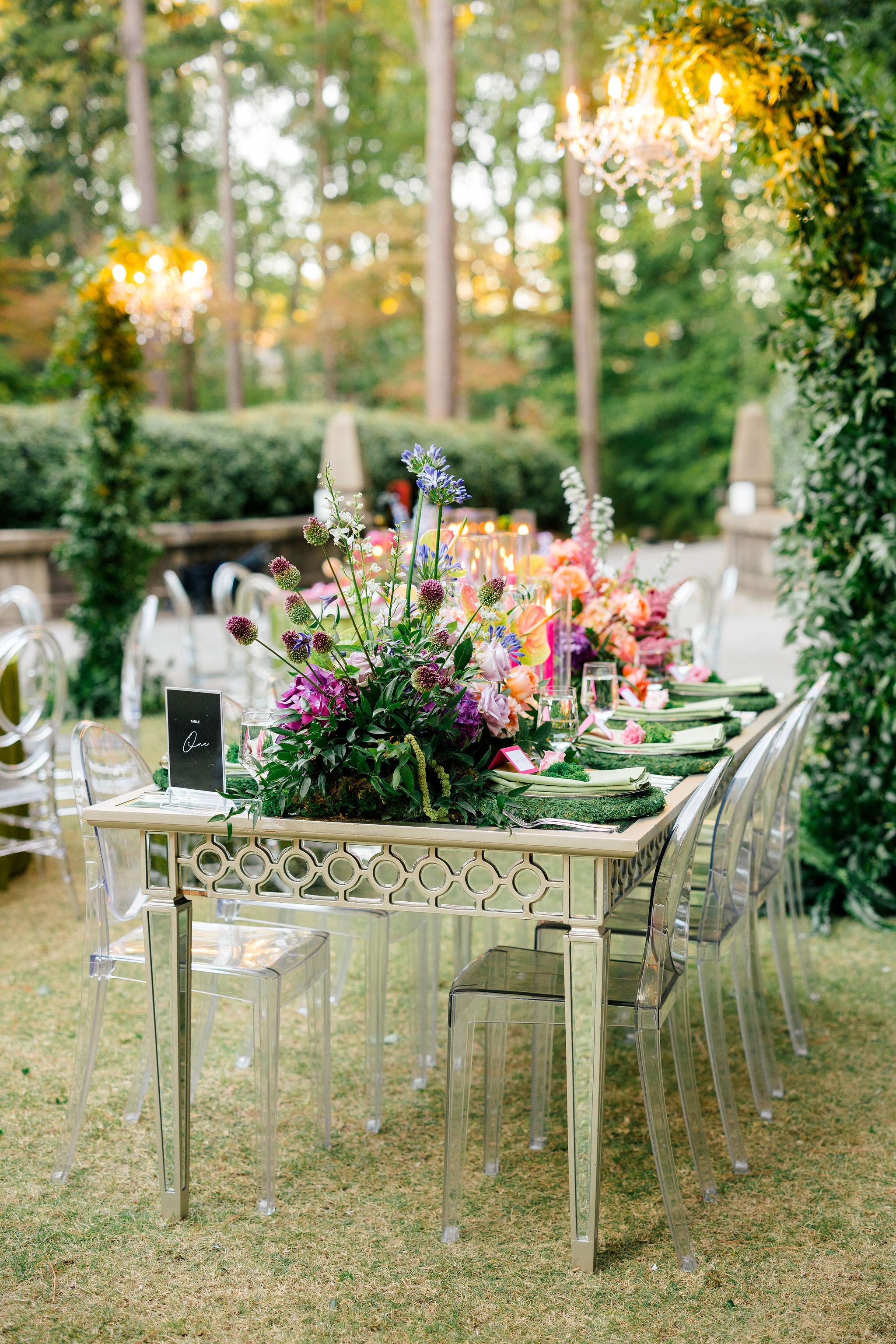 A Whimsical Fall Wedding at the Swan House 44