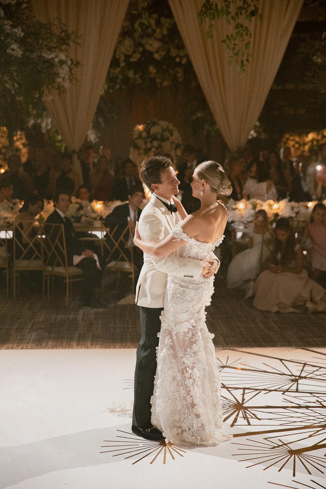 A Whimsical Fall Wedding at the Four Seasons Toronto 19