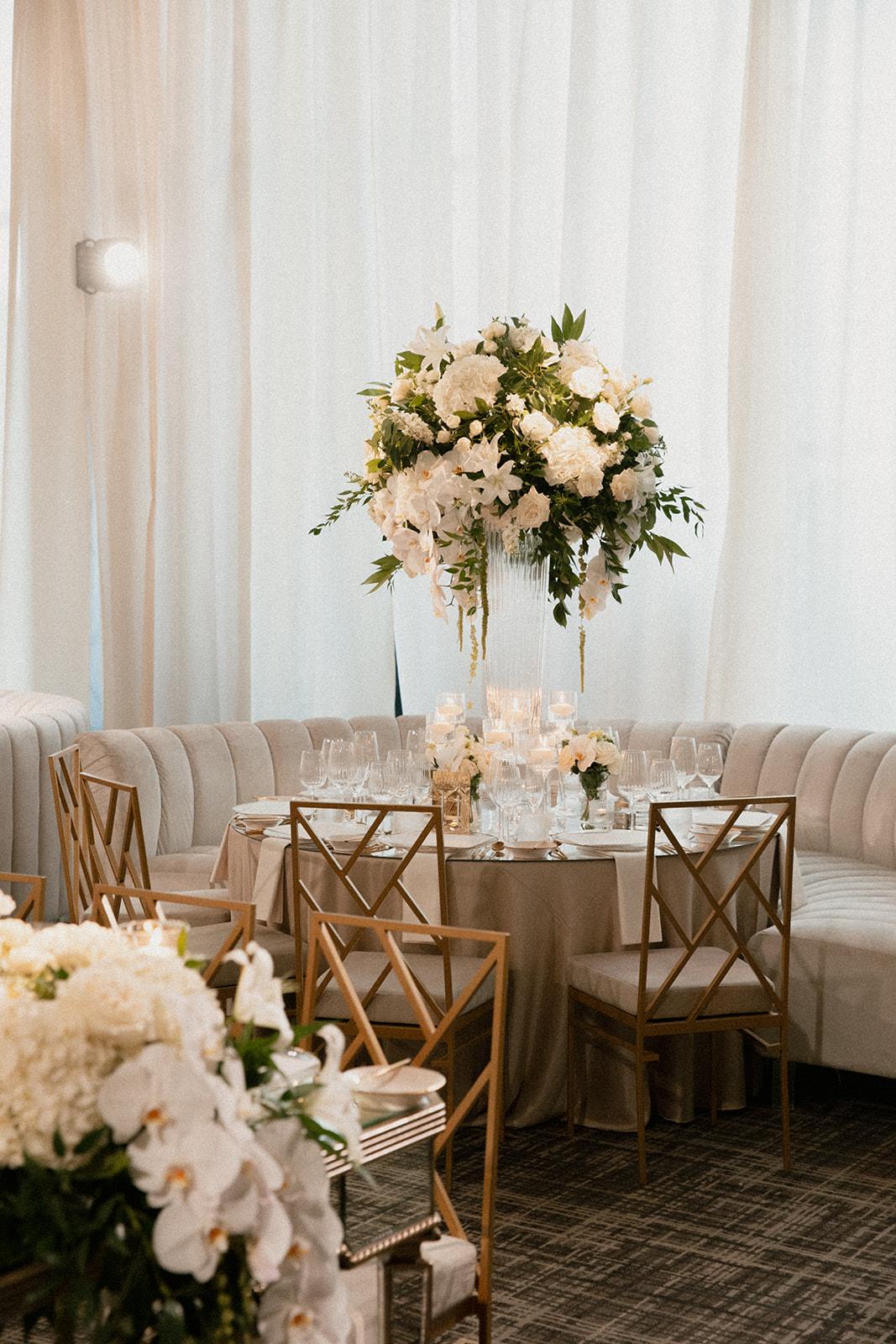 A Whimsical Fall Wedding at the Four Seasons Toronto 18