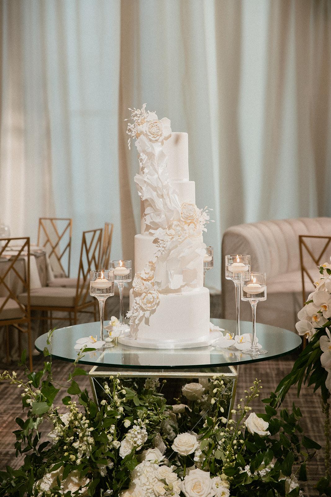 A Whimsical Fall Wedding at the Four Seasons Toronto 14