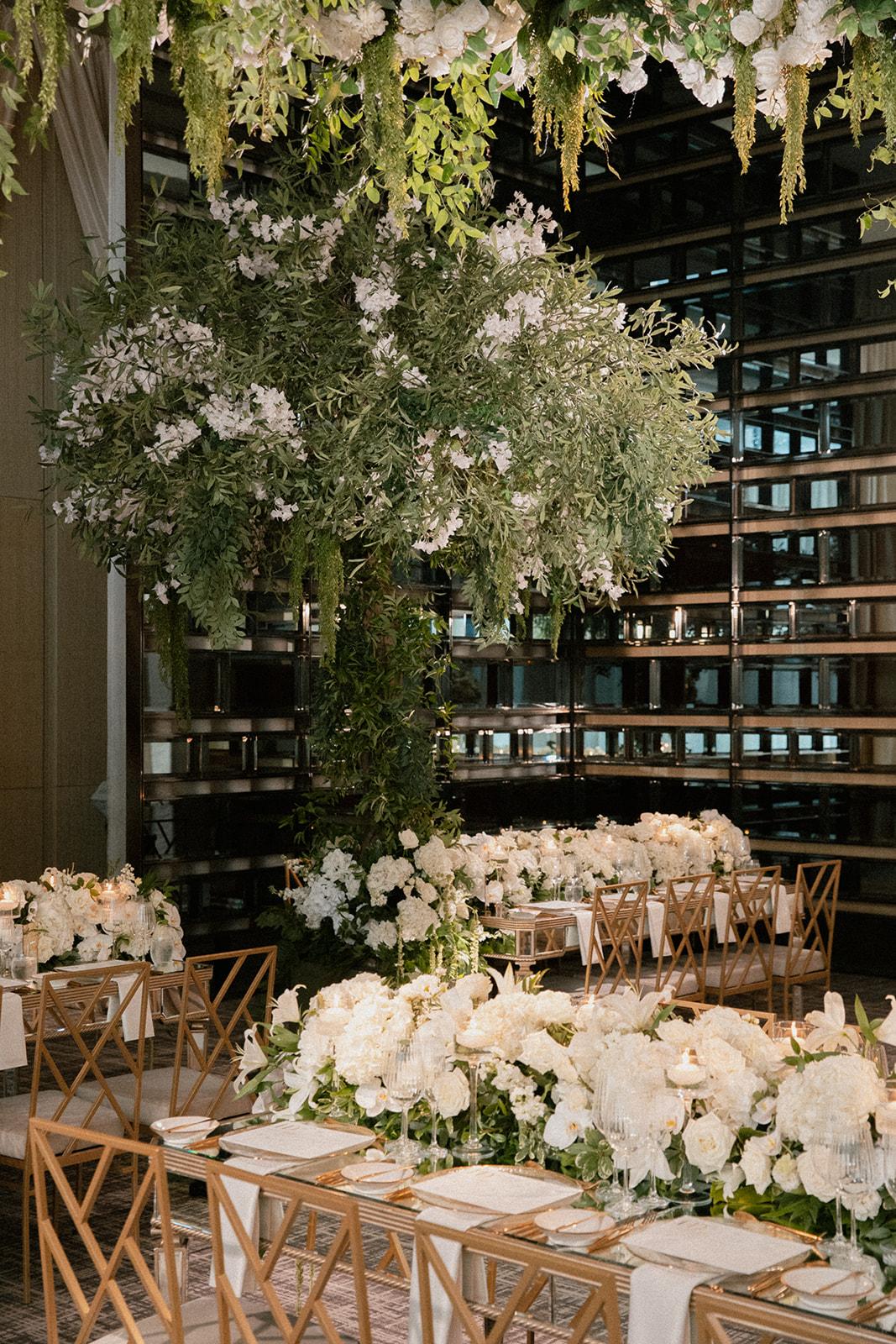 A Whimsical Fall Wedding at the Four Seasons Toronto 4