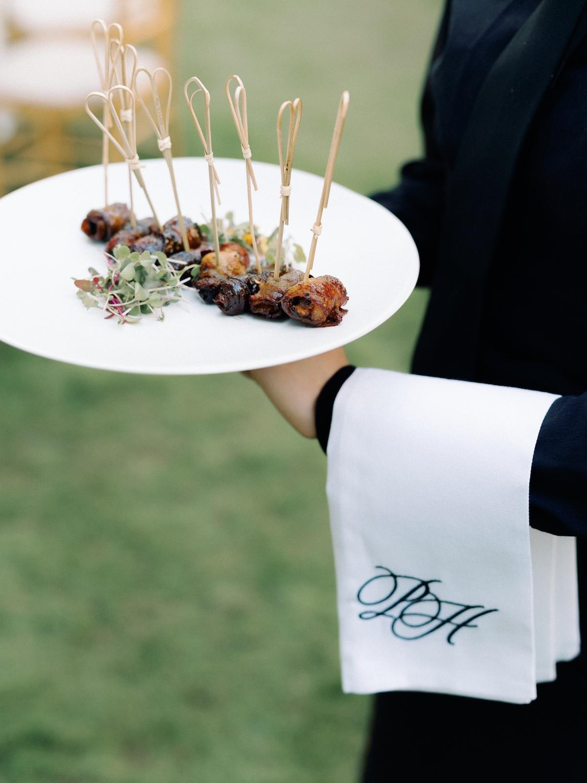 A Classic Spring Wedding at the Nasher Sculpture Center 15
