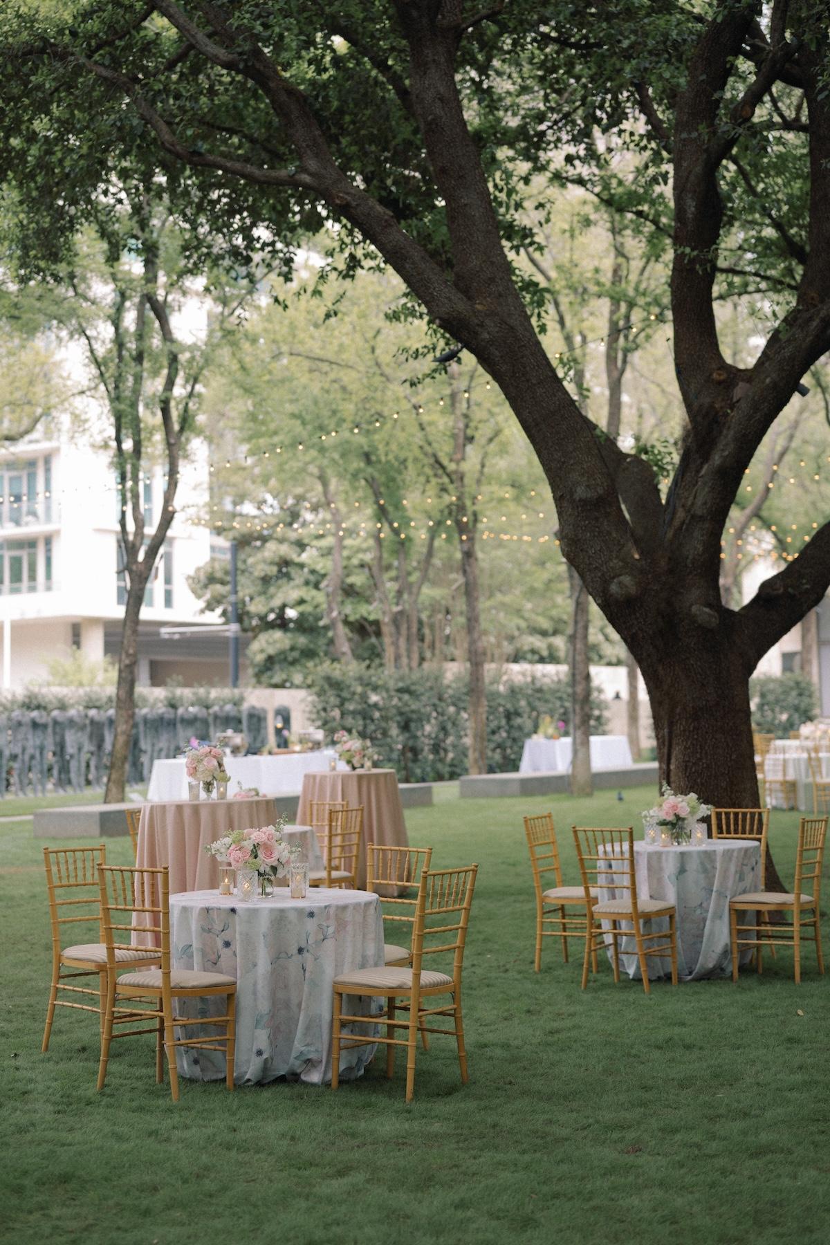 A Classic Spring Wedding at the Nasher Sculpture Center 46