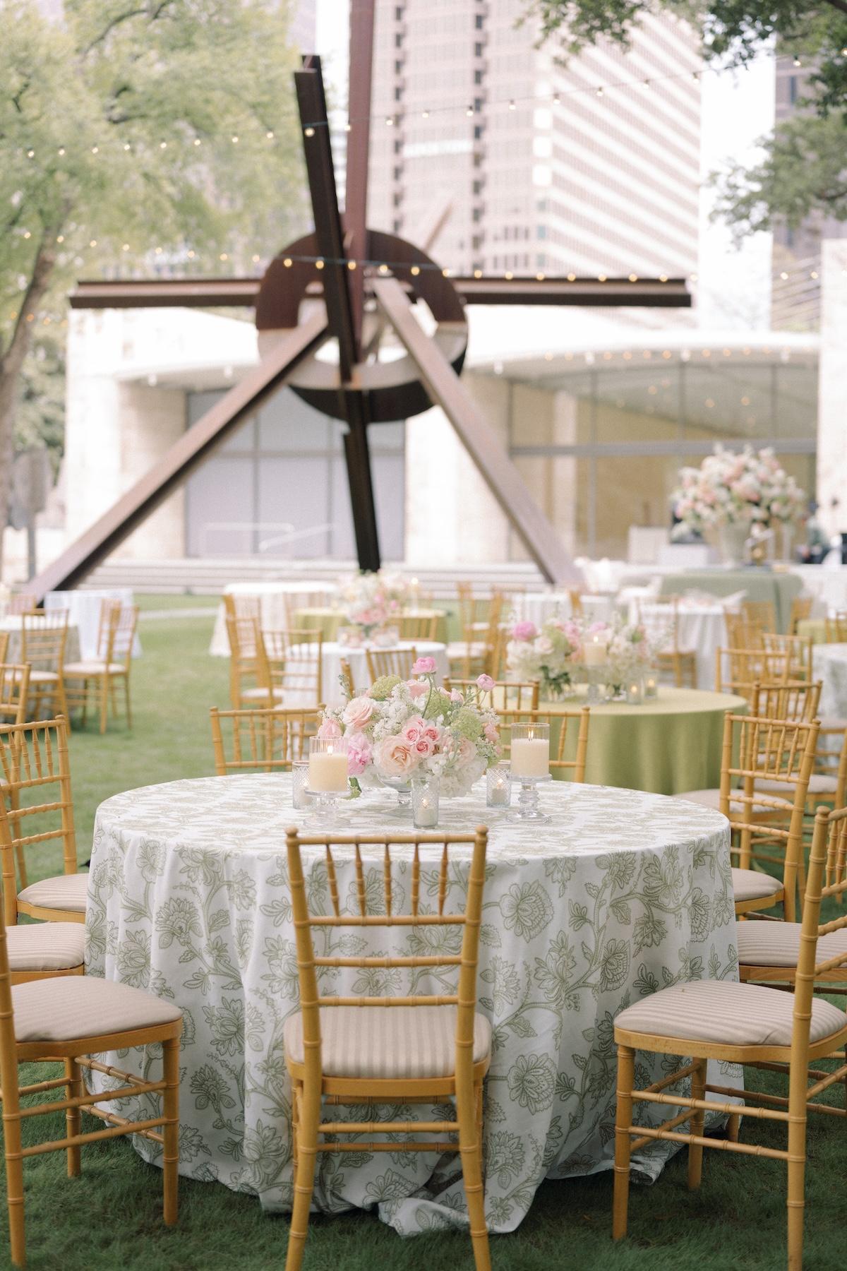 A Classic Spring Wedding at the Nasher Sculpture Center 42
