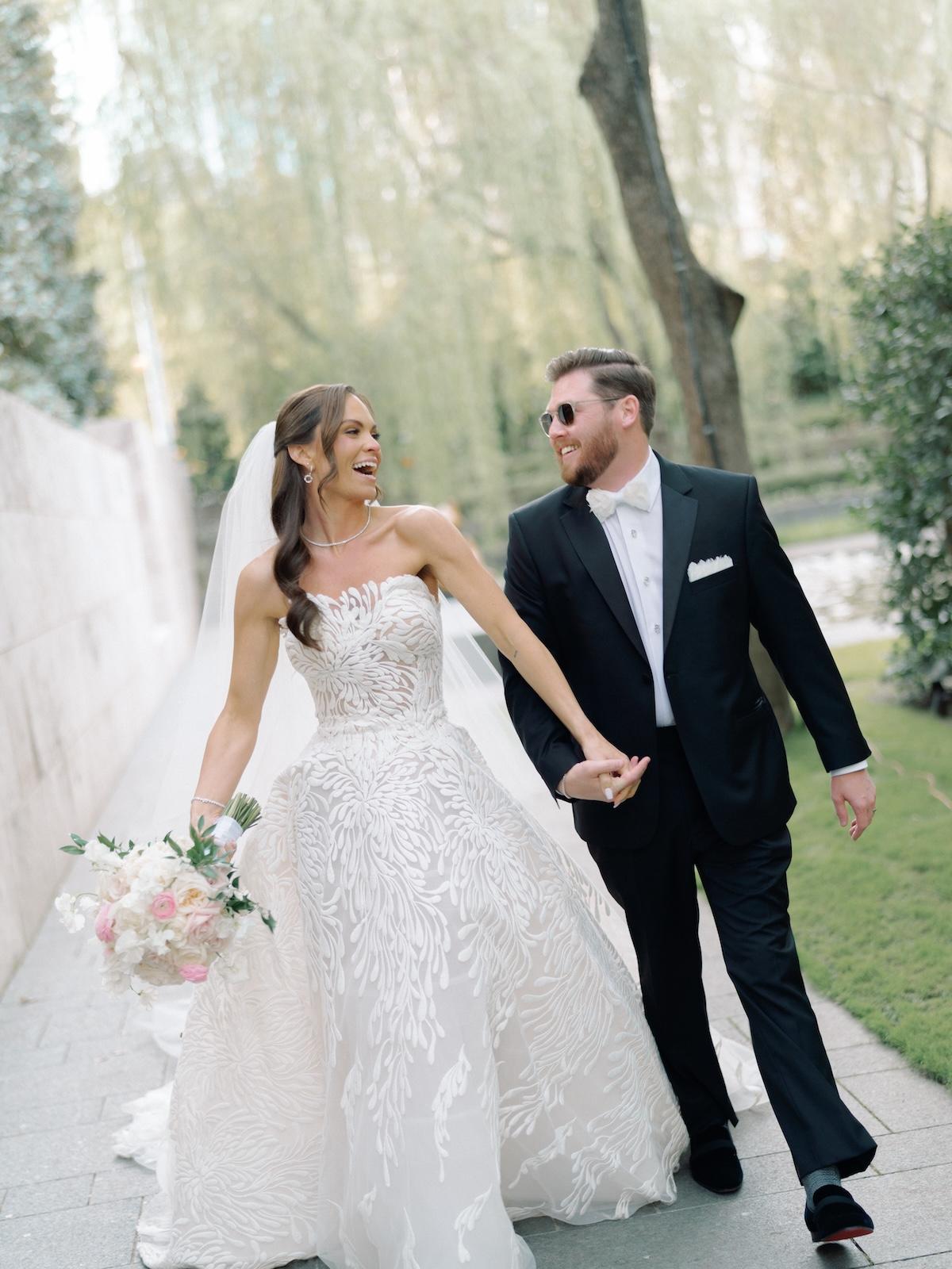 A Classic Spring Wedding at the Nasher Sculpture Center 17