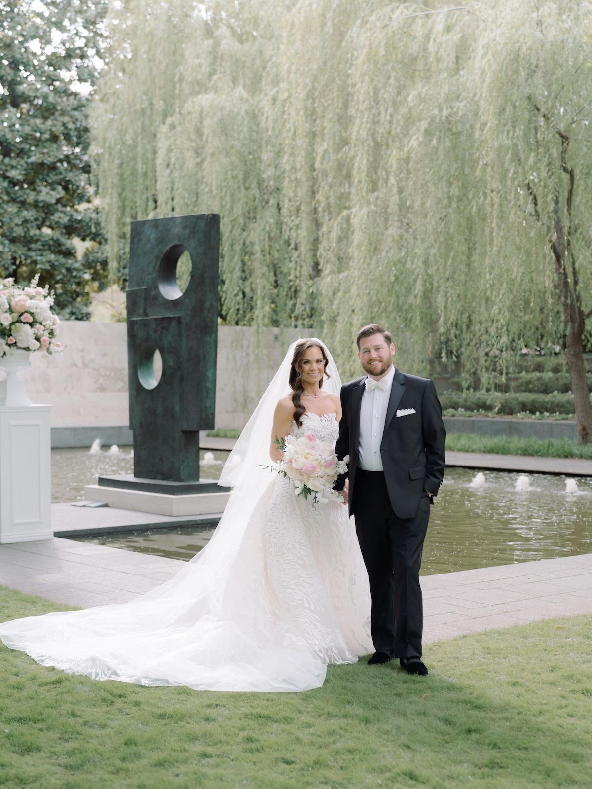 A Classic Spring Wedding at the Nasher Sculpture Center 30