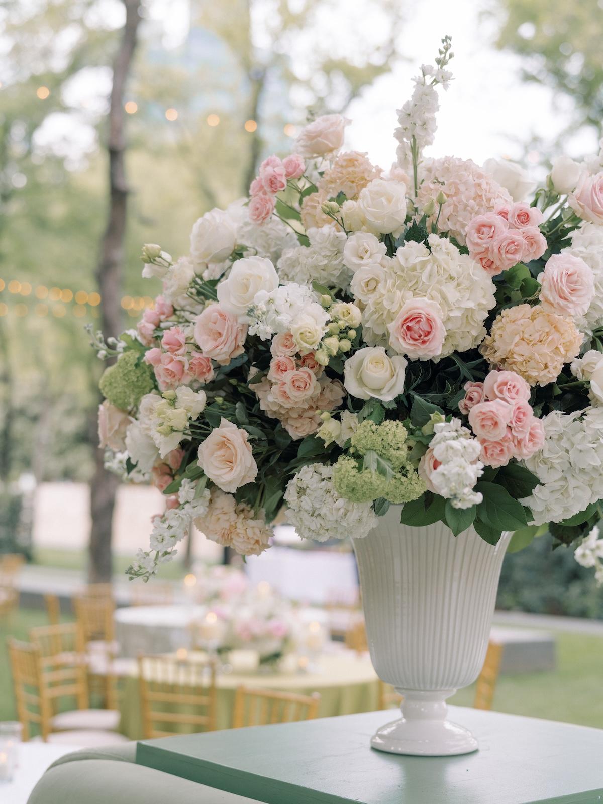 A Classic Spring Wedding at the Nasher Sculpture Center 22
