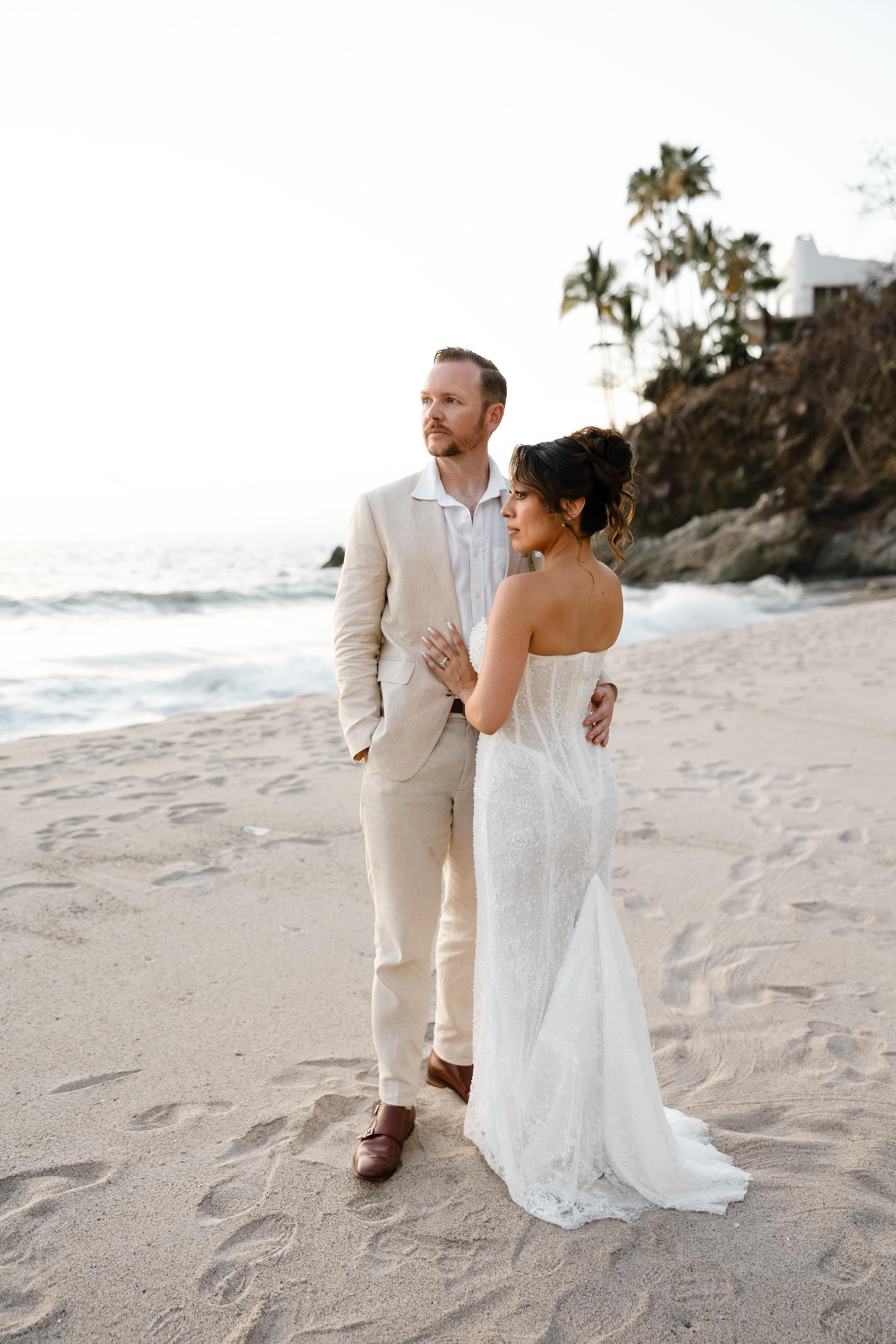A Vibrant Beachside Wedding in Mexico Filled With Color photo 4