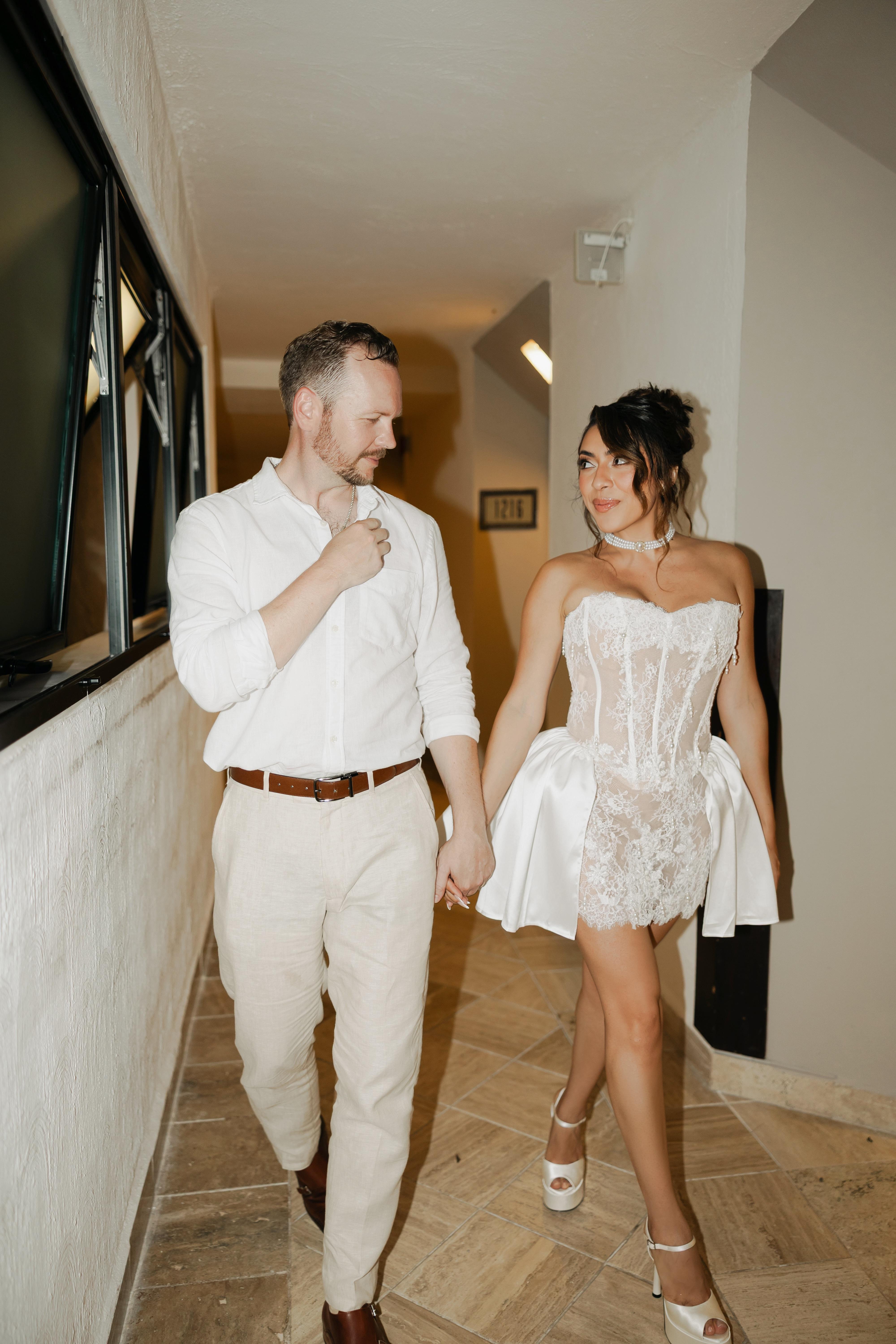 A Vibrant Beachside Wedding in Mexico Filled With Color 30