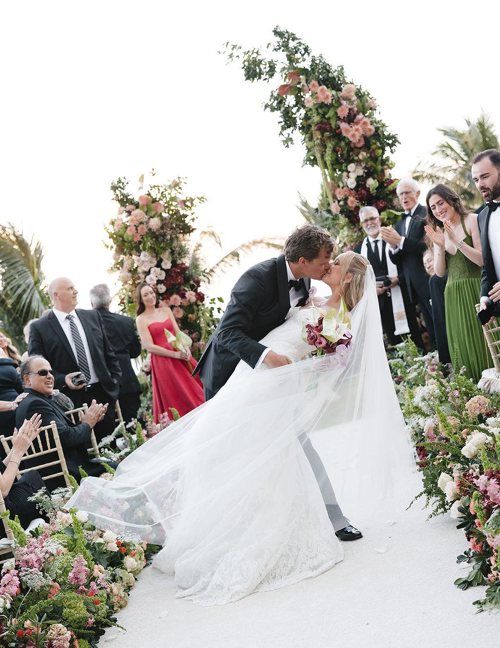 A Romantic Winter Wedding at 1 Hotel South Beach 54