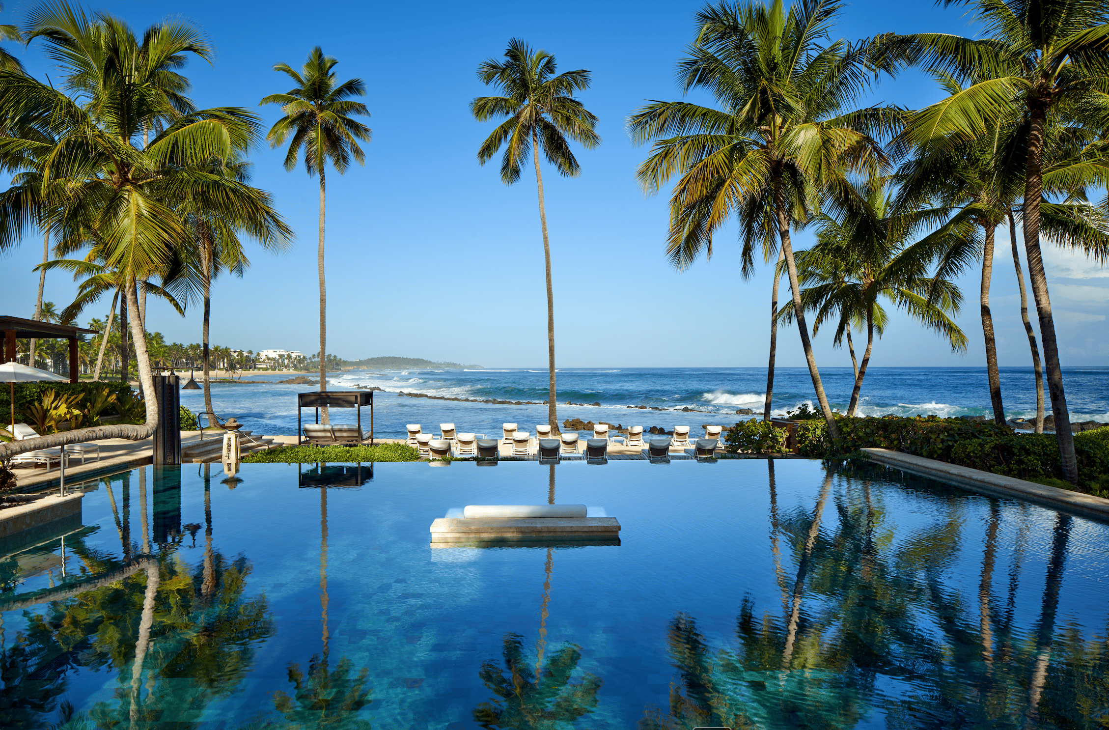 Choosing Your Destination Wedding Backdrop: Beach, City, or Mountain