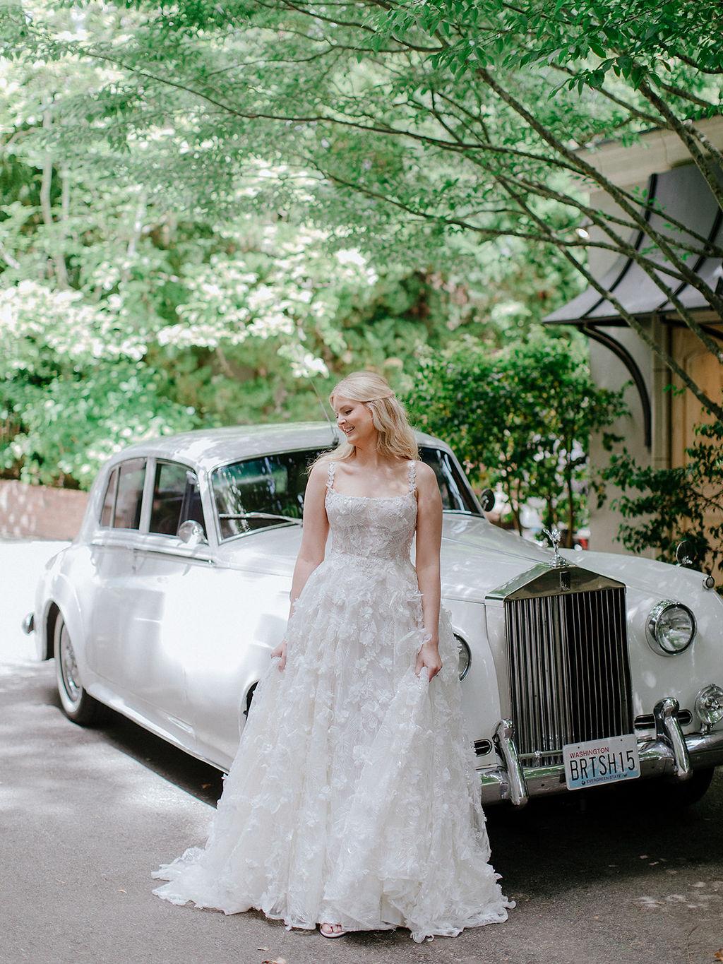 A Luxury Indoor Garden Wedding at the Four Seasons Seattle photo 5