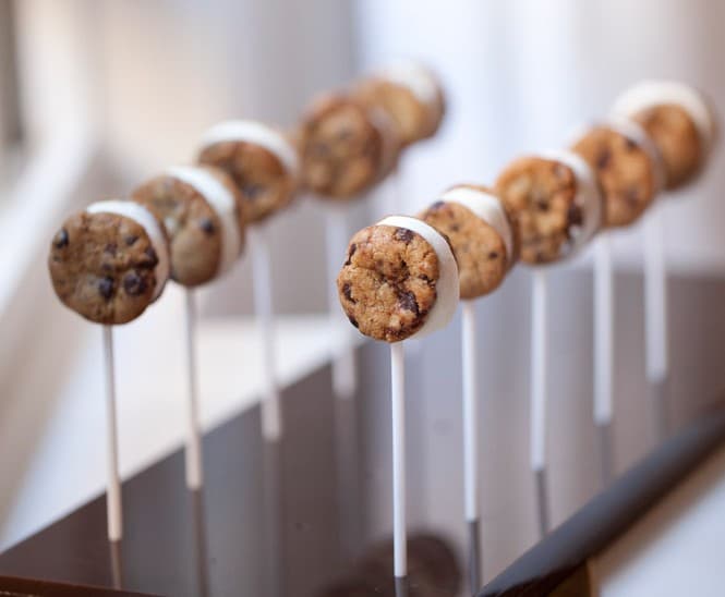 How to Cater to the Crowd: Must-Try Catering Tips and Trends