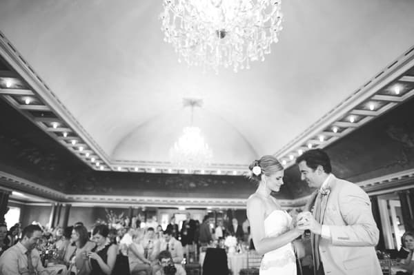 Glamorous Minnesota Wedding Captured By Paper Antler
