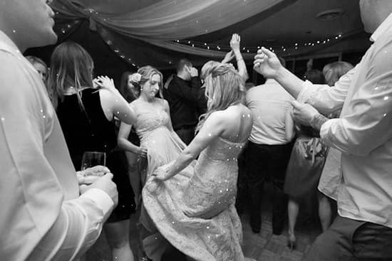 Classic North Wollengong, Australia Wedding Captured By Dian And Dominic From DWU Photography