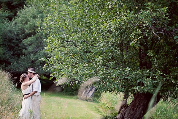 Rustic Vermont Wedding Captured By Boro Creative Visions Photography photo 1