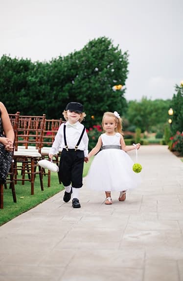 Elegant Oklahoma Wedding Captured By Aubrey Marie Photography