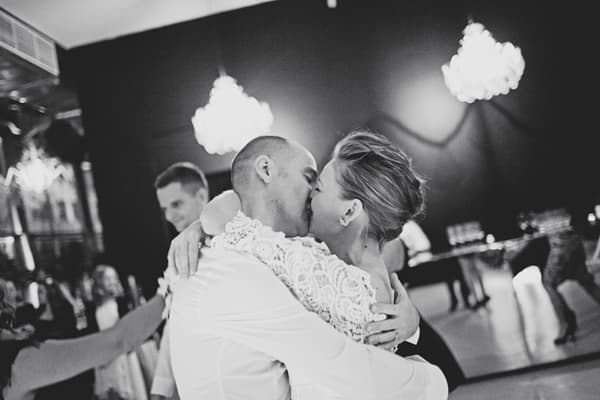 Modern Melbourne, Australia Wedding Captured By Jonathan Ong
