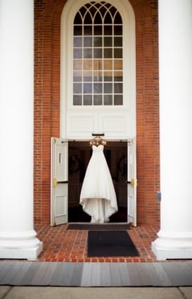 Modern Williamsburg Wedding Captured By Rebekah Hoyt Photography