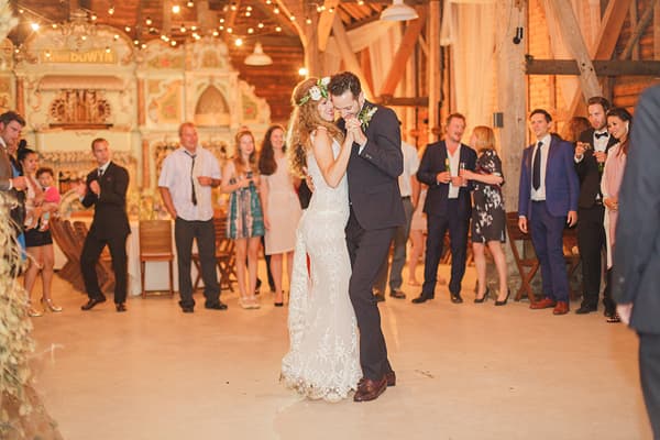 Romantic Canterbury Wedding Captured By Sarah Gawler photo 1