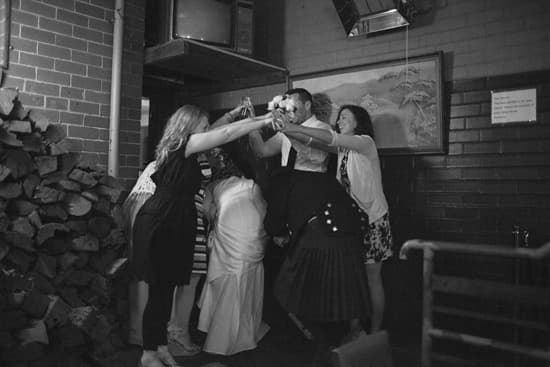 Modern Melbourne, Australia Wedding Captured By John Deer