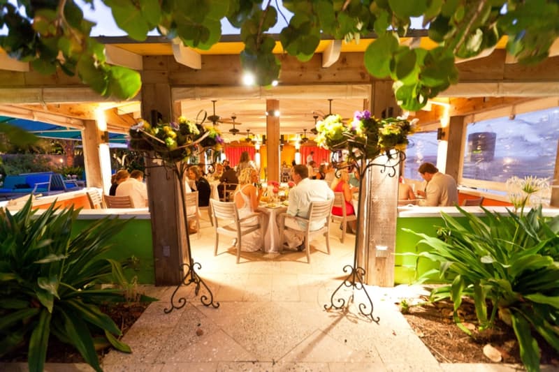 Modern Delay Wedding Captured By Thompson Photography Group photo 1